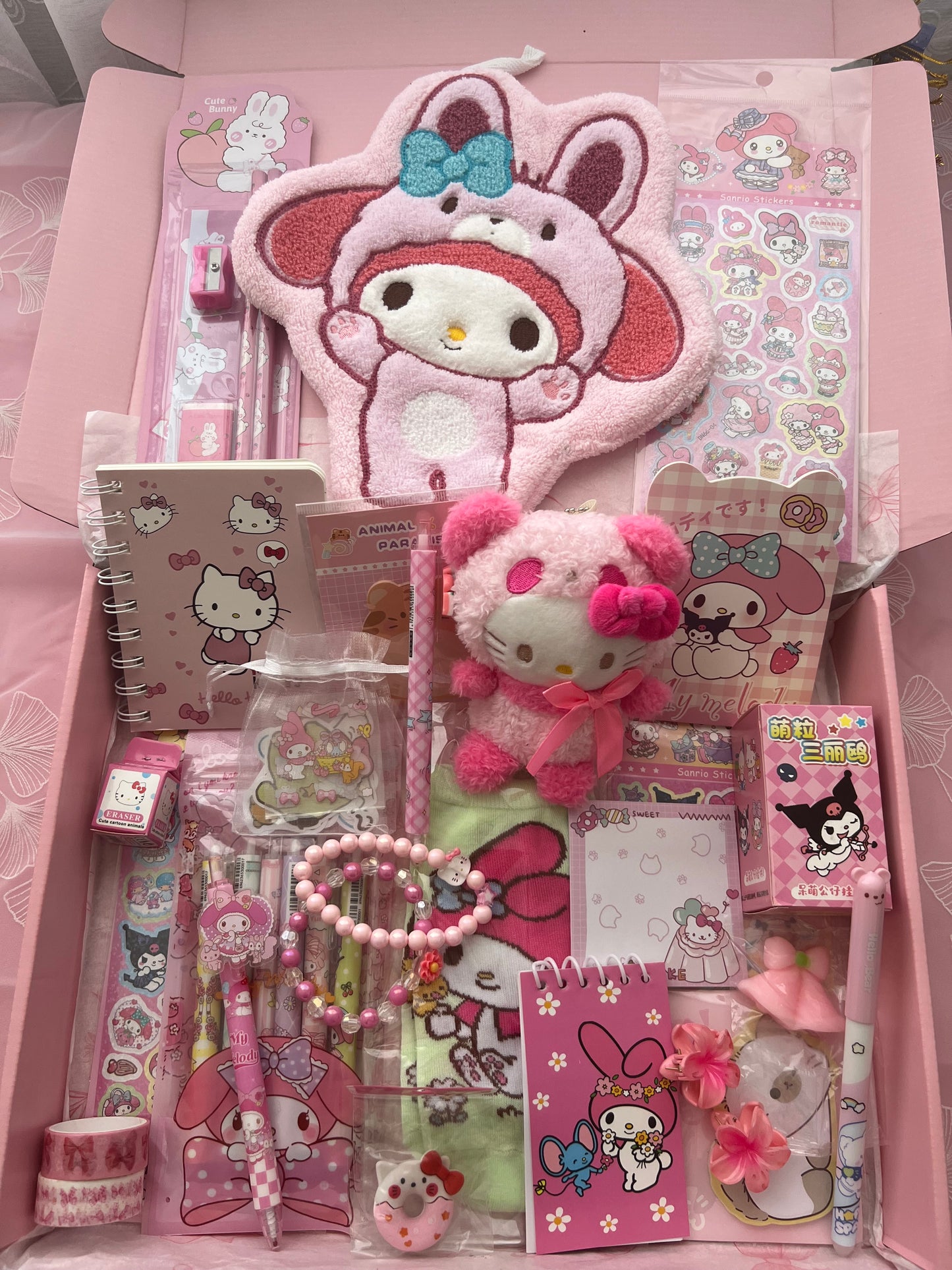 Pink theme scoops